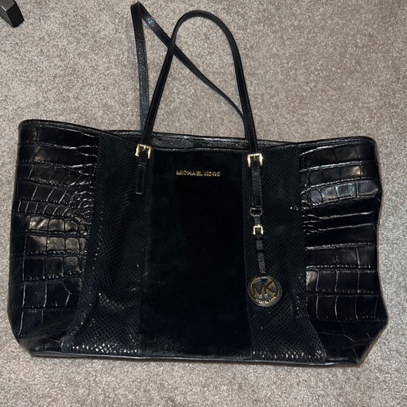 Black Michael Kors cowhide tote - Picture 1 of 3